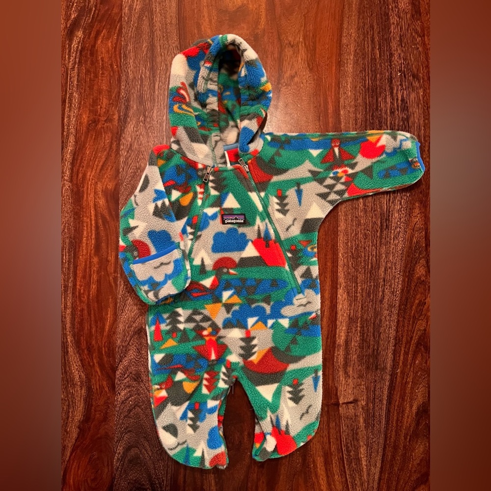 Patagonia fleece bunting